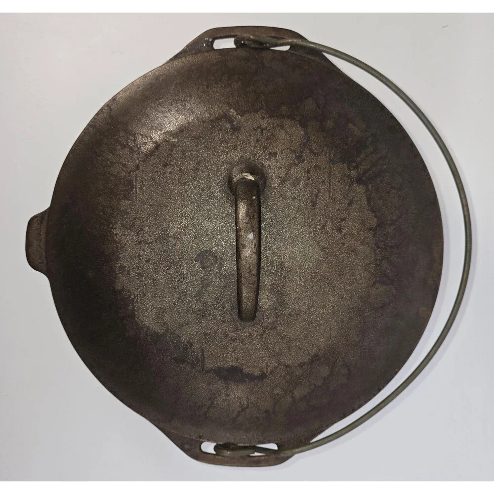 Vintage 1960s Sears #8 Cast Iron Dutch Oven Lodge Smooth Bottom Original Insert